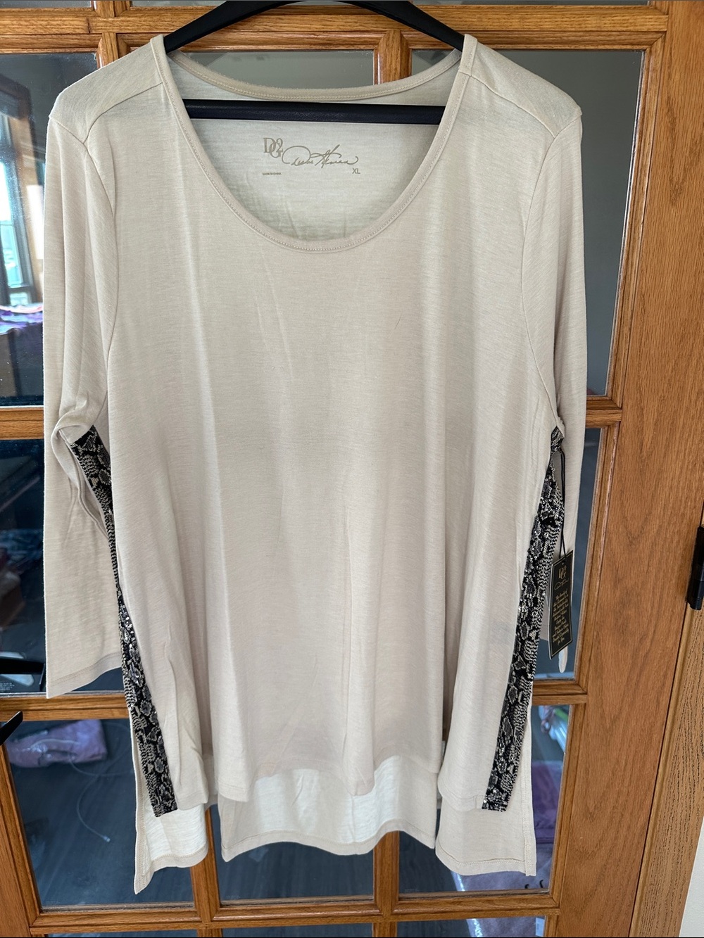 Light Beige Long-Sleeve Scoop Neck Top with Black Patterned Side Panels